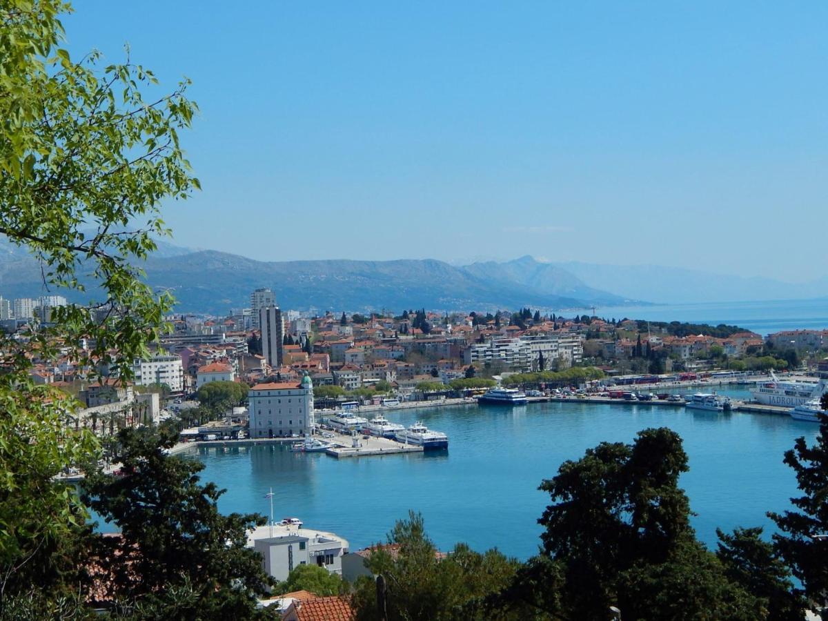 Modern Apt With Terrace 4 Min Walk To The Beach Split Eksteriør billede