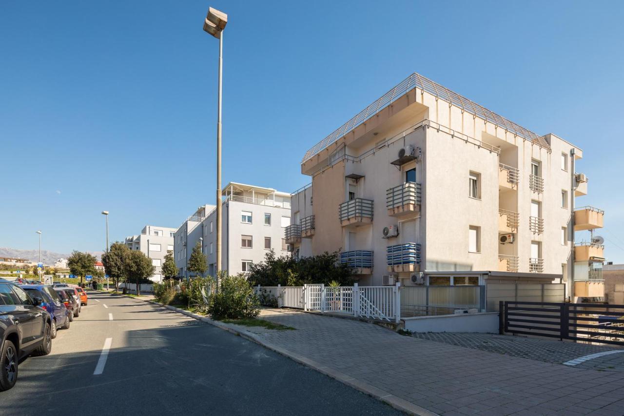 Modern Apt With Terrace 4 Min Walk To The Beach Split Eksteriør billede