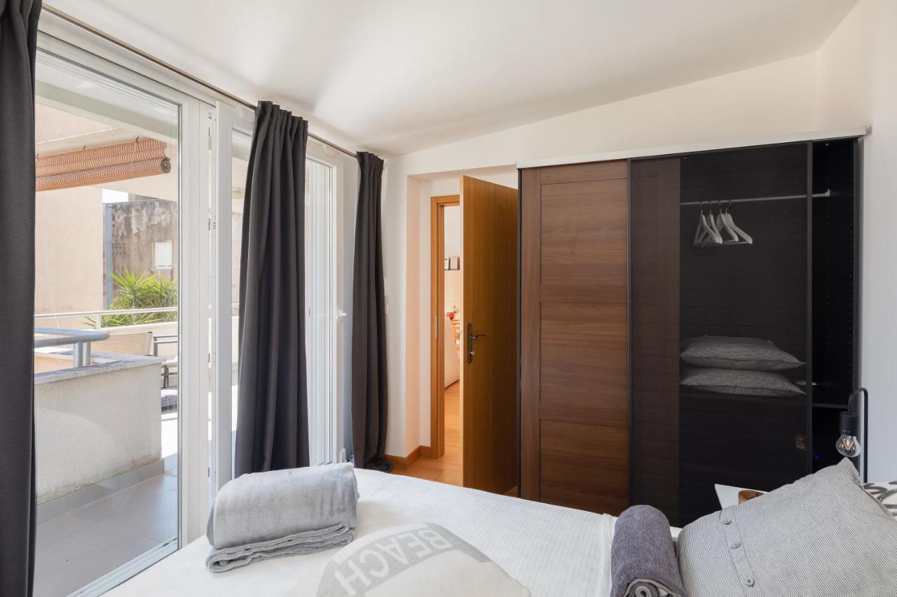 Modern Apt With Terrace 4 Min Walk To The Beach Split Eksteriør billede