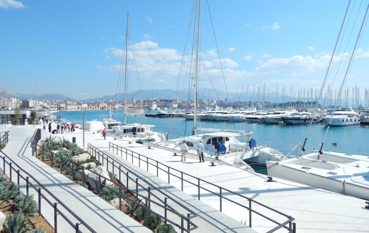 Modern Apt With Terrace 4 Min Walk To The Beach Split Eksteriør billede